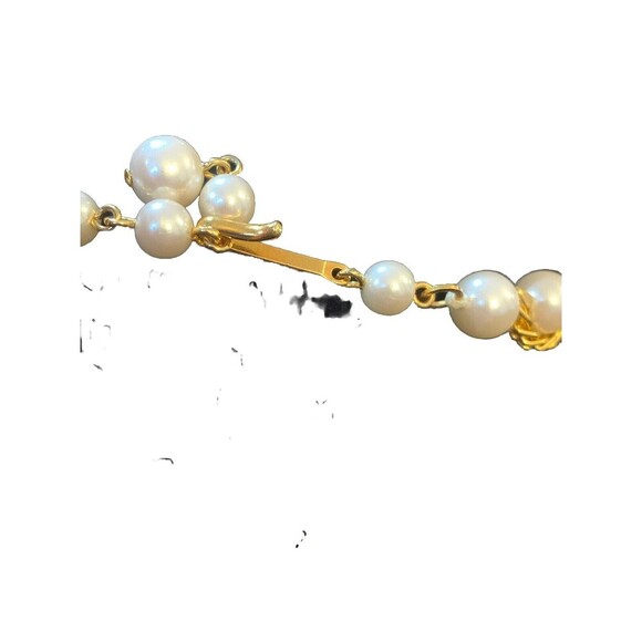 Women’s Retro Faux Pearls Intertwined Gold Tone Chain Necklace - Picture 4 of 5